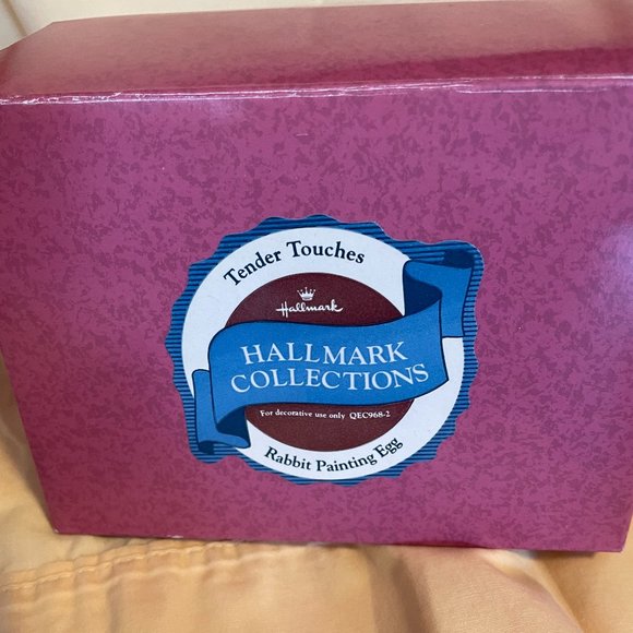 Easter Rabbit Painting Egg Figurine - Picture 6 of 6